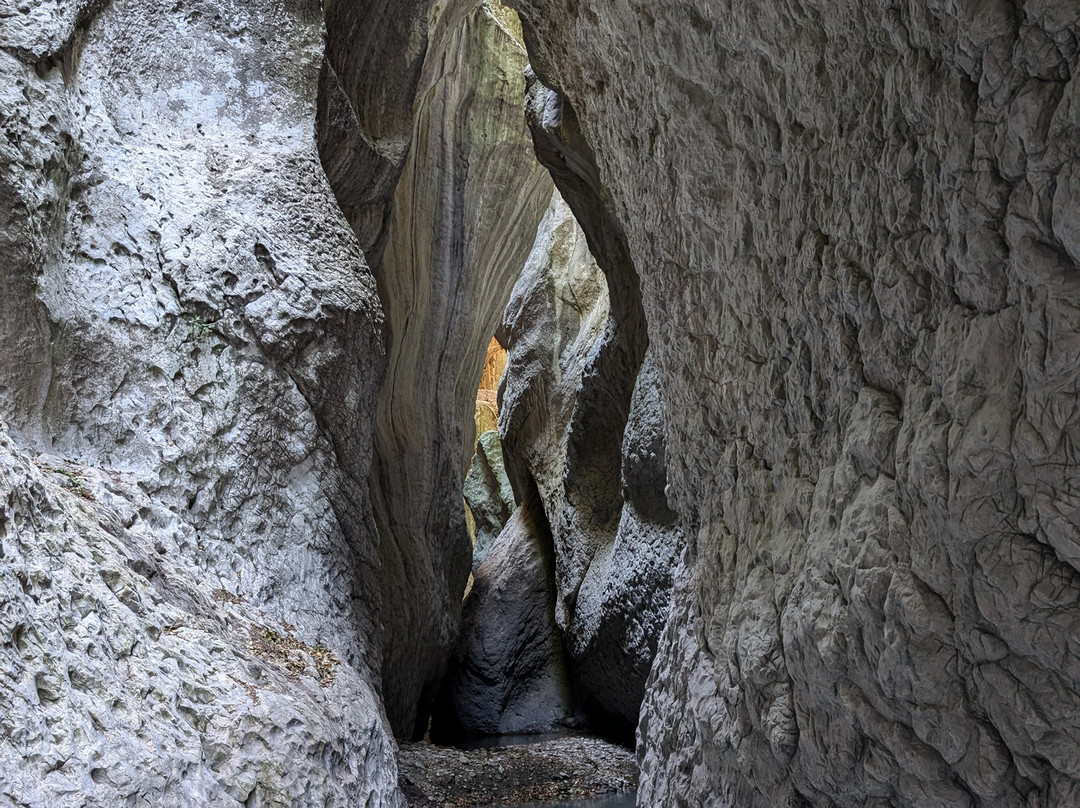 Holta Canyon-Gramsh必去景点