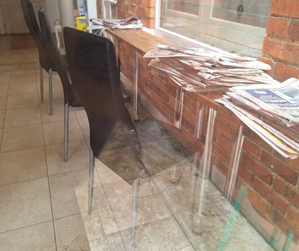 Lowena Cafe and Accommodation主图