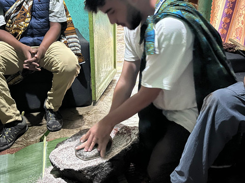 W International Tours-吉佳利必去景点