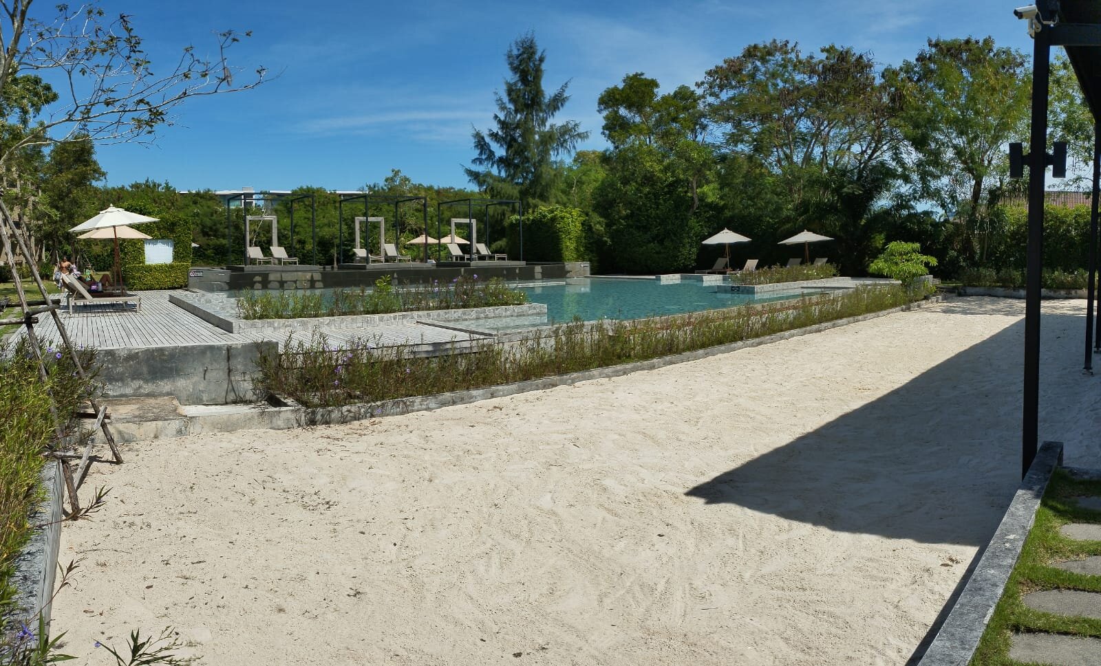 The Gallery Hotel Nai Harn-泳池