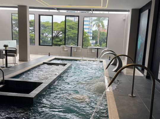 Wellness Spa Movil Center-卡利必去景点