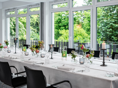 埃姆斯塔勒霍赫公园酒店主图