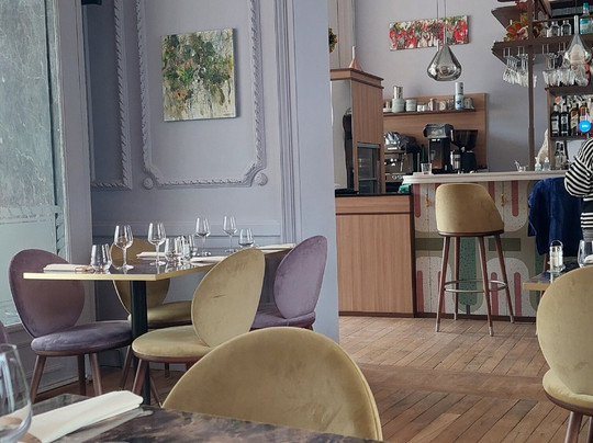 Le Verre À Cheval主图