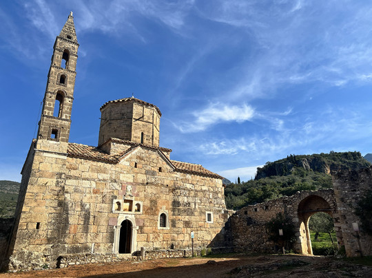 Mourtzinos Castle-Kardamyli必去景点