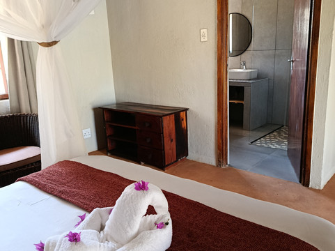 特拉福野生动物园旅馆