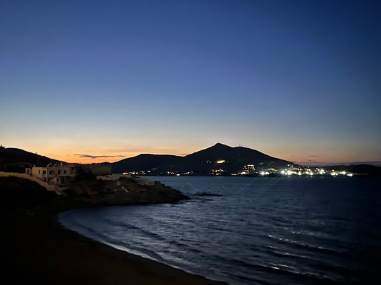 Adonis Hotel & Apartments主图