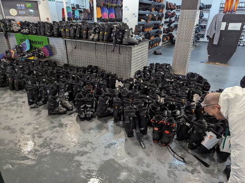 Snozone-米尔顿凯恩斯必去景点