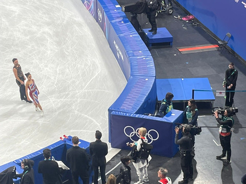 Unipol Forum-阿萨戈必去景点