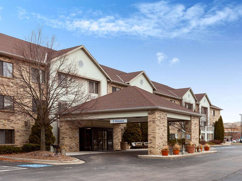 Oconomowoc酒店住宿-La Quinta Inn & Suites by Wyndham Milwaukee Delafield