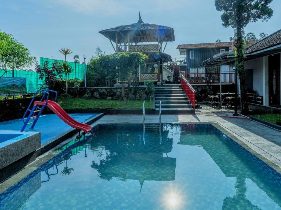 Villa Ciwidey - Rumah Kayu