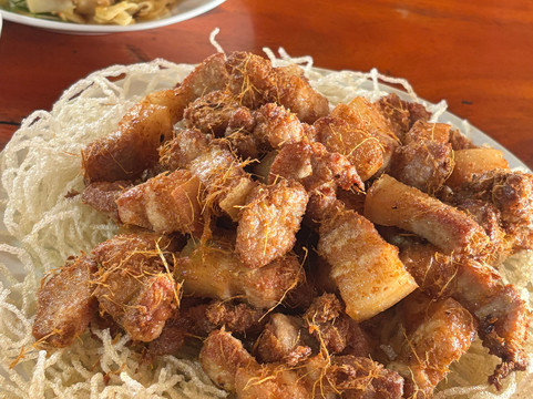 Nhà Hàng Thắng Chung