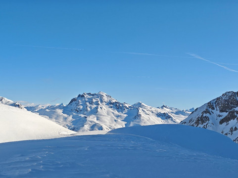 布里昂松塞尔舍瓦利耶 VVF 酒店主图