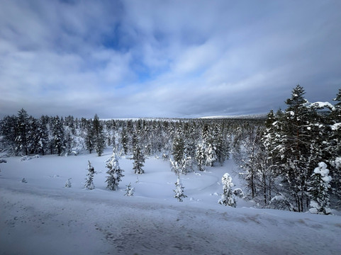 诺德俱乐部户外之旅-伊瓦洛必去景点