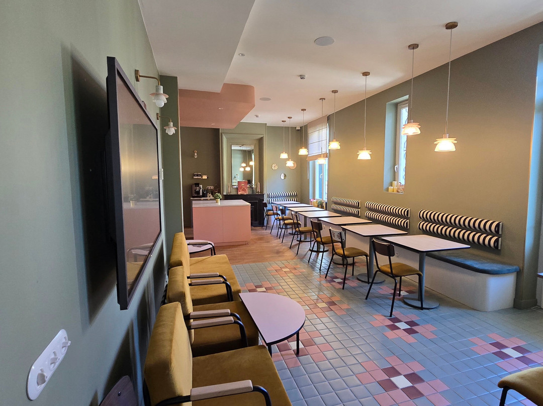 拉卡桑尼旅馆主图