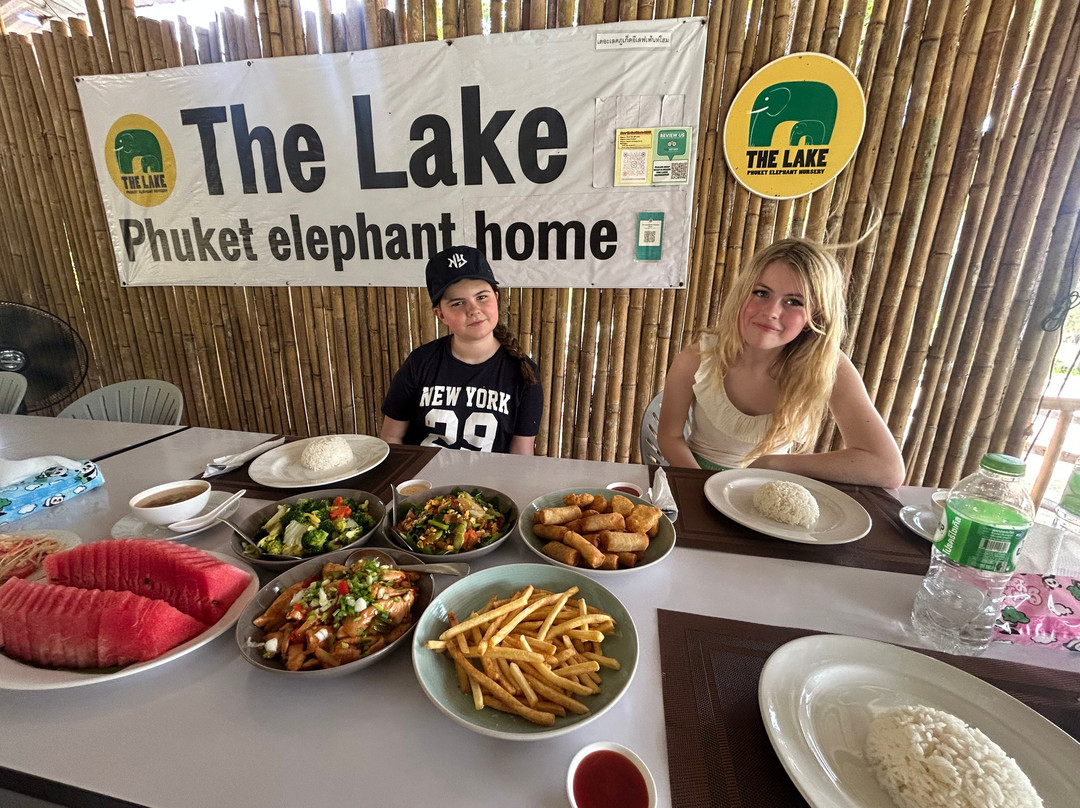 The Lake Phuket Elephant Home-Thep Krasatti必去景点