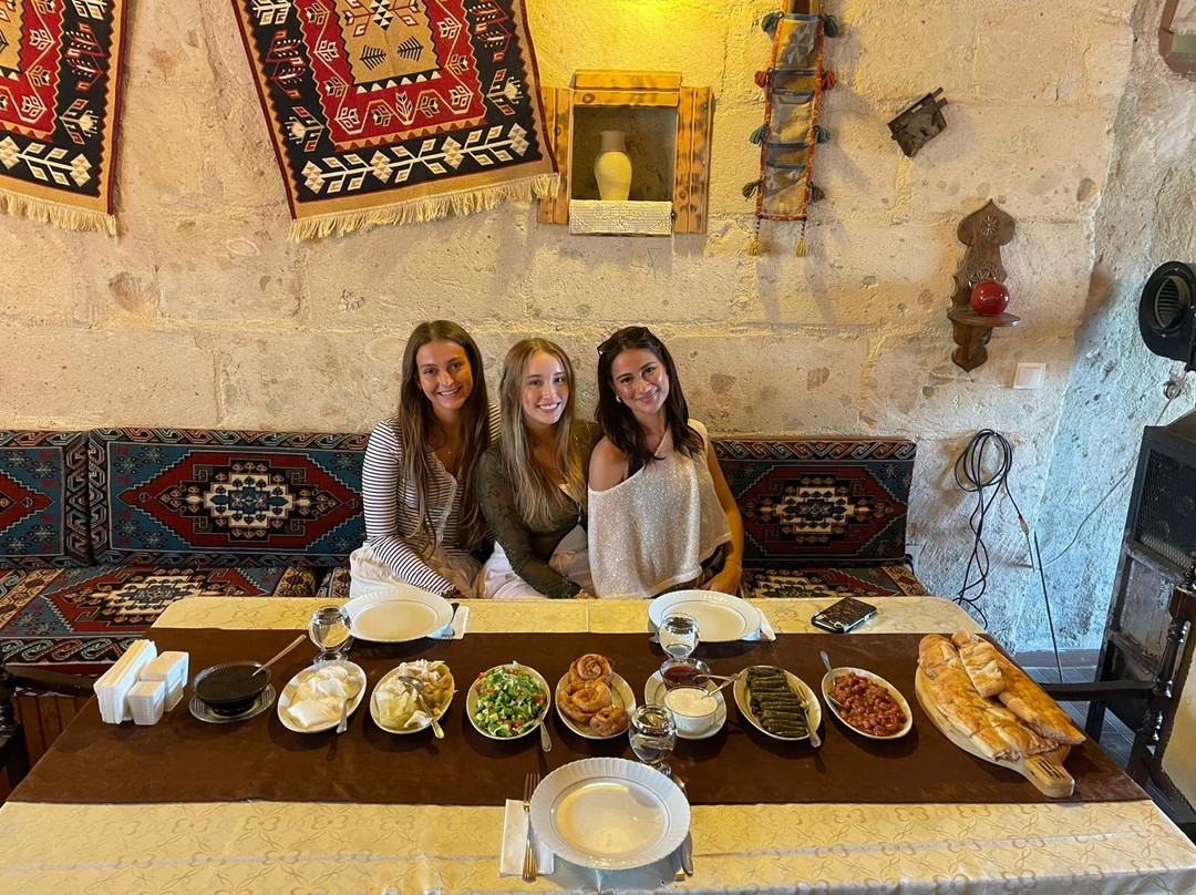 Cappadocia Home Cooking-艾瓦勒必去景点