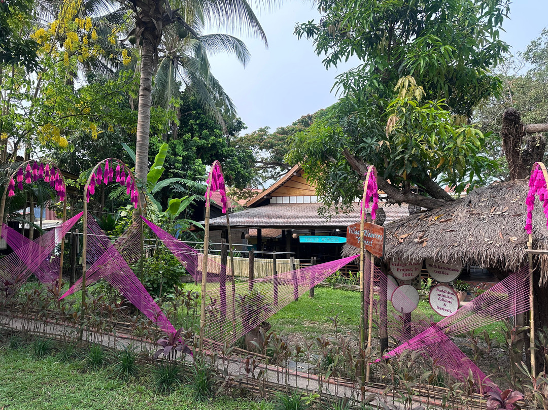 Ock Pop Tok Living Crafts Centre-琅勃拉邦必去景点