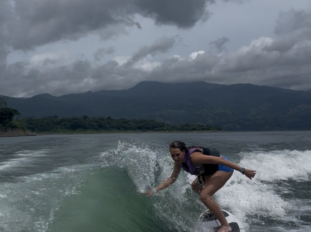 Volcano Watersports. Wakeboard, Wakesurf, Waterski, Tubing.-福德圣卡洛斯必去景点