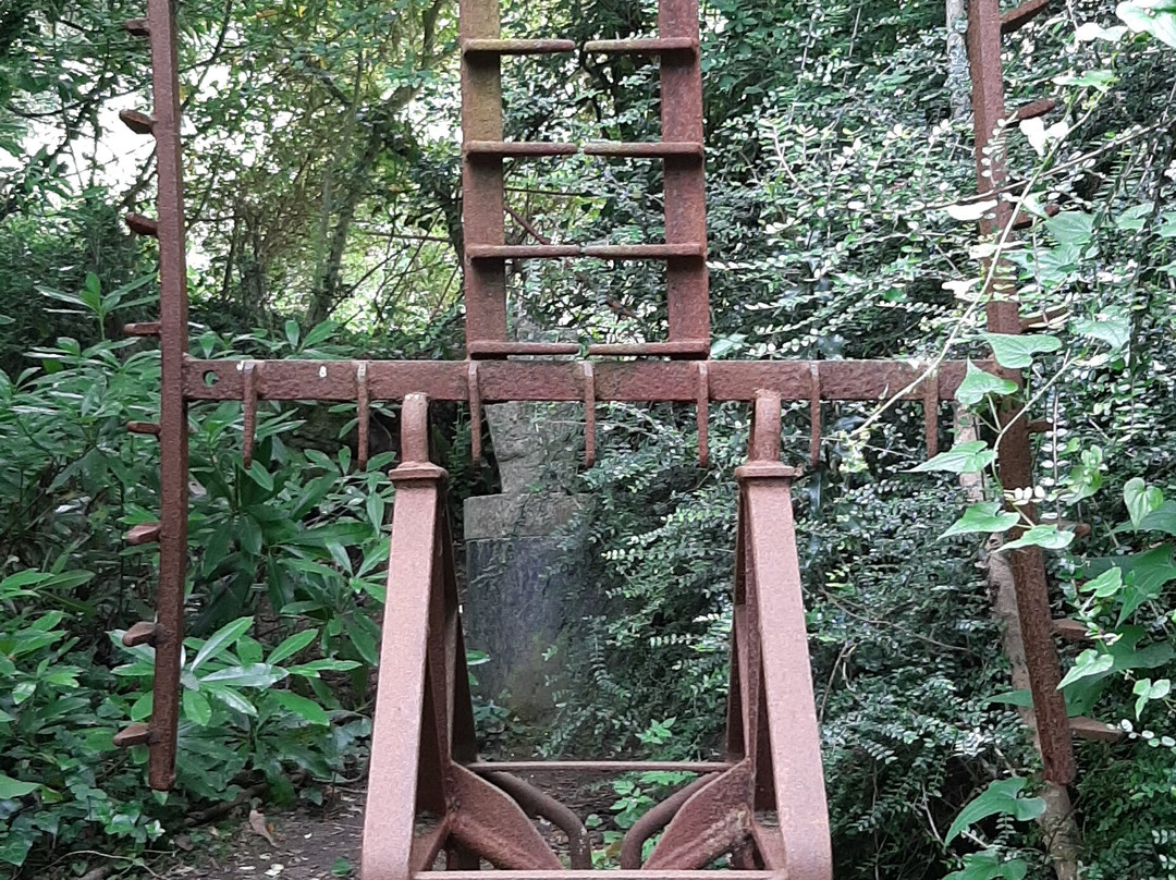 Jardins en Hommage à Jacques Prévert-Saint-Germain-des-Vaux必去景点