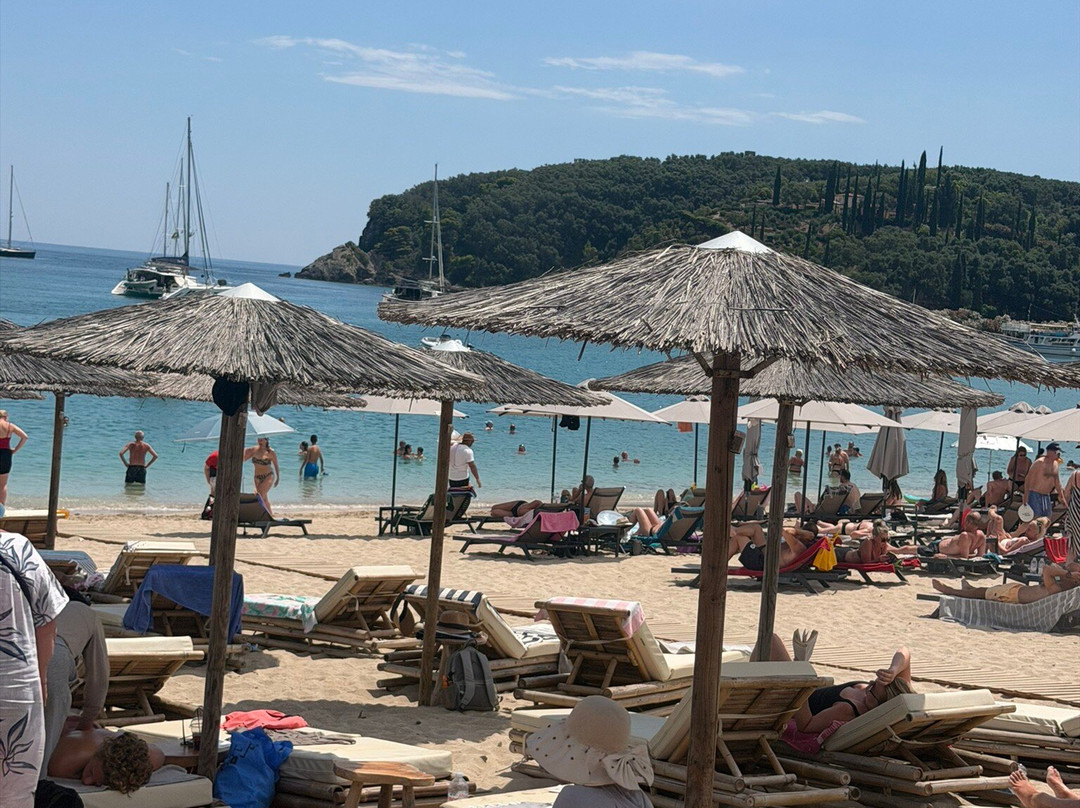 Valtos Beach-Chrisogiali必去景点