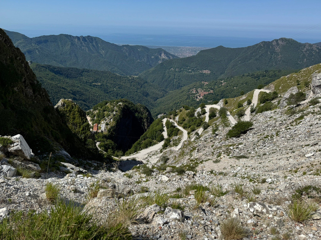 Cave Di Marmo Di Levigliani