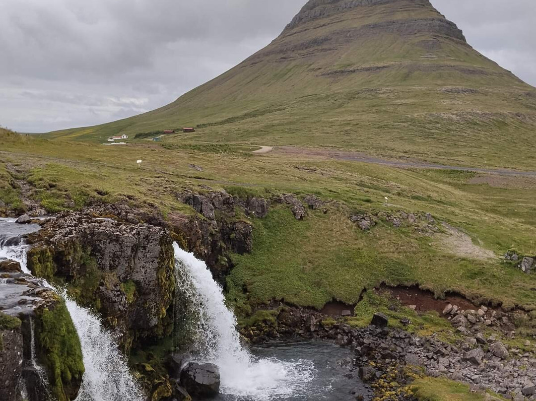 Kirkjufellsfoss-格伦达菲厄泽必去景点