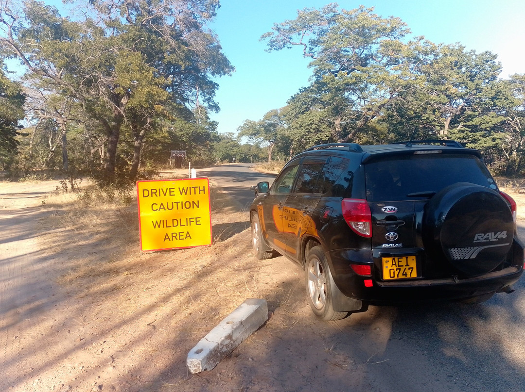 Victoria Falls Handy Taxis and Transfers-维多利亚瀑布必去景点