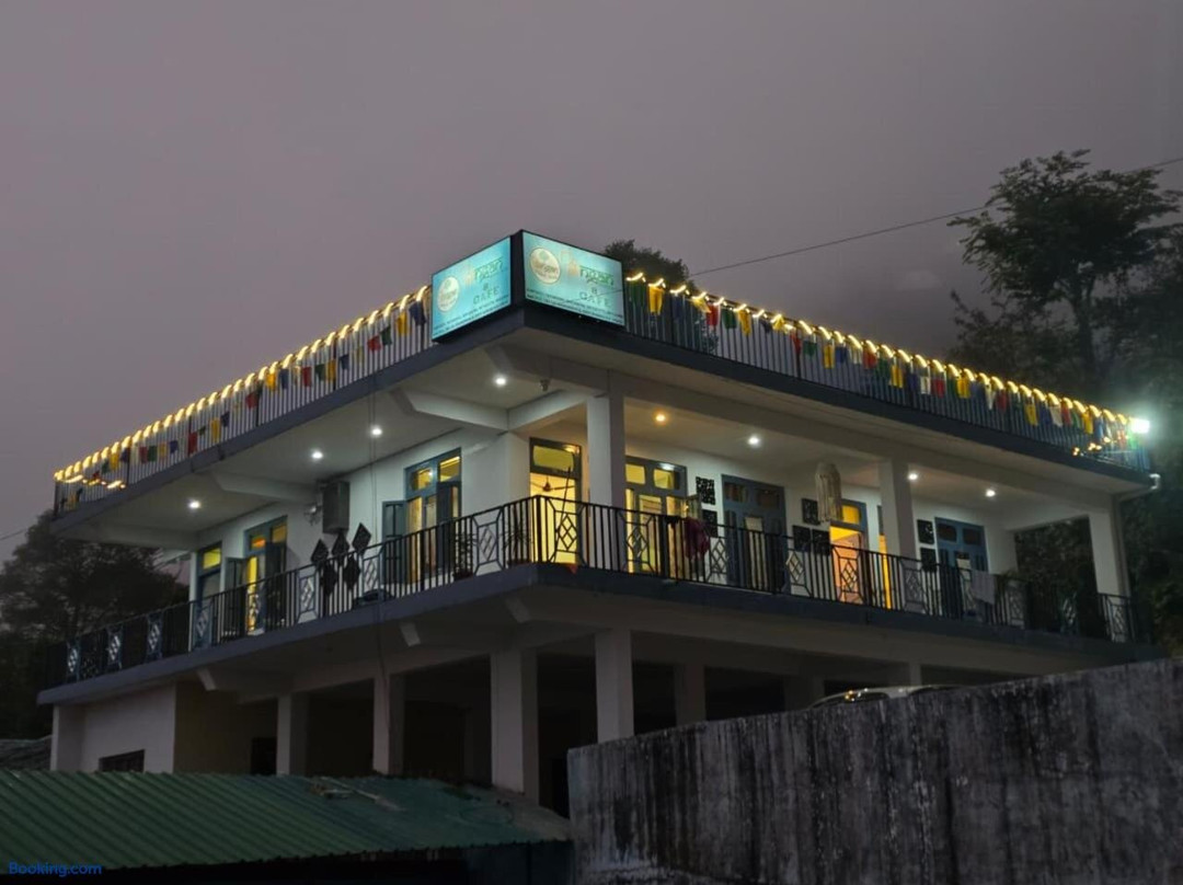 Aangan Royal Stay-Dharamshala