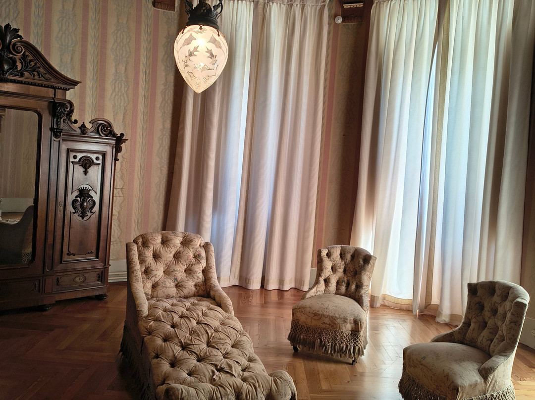 Castel Savoia-Gressoney Saint Jean必去景点