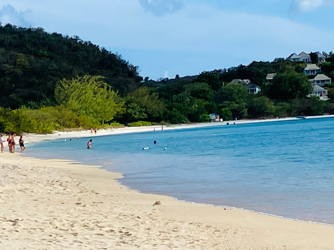 Valley Church Beach-Jolly Harbour必去景点