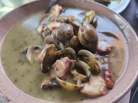 Porto de Rinlo-旅行者