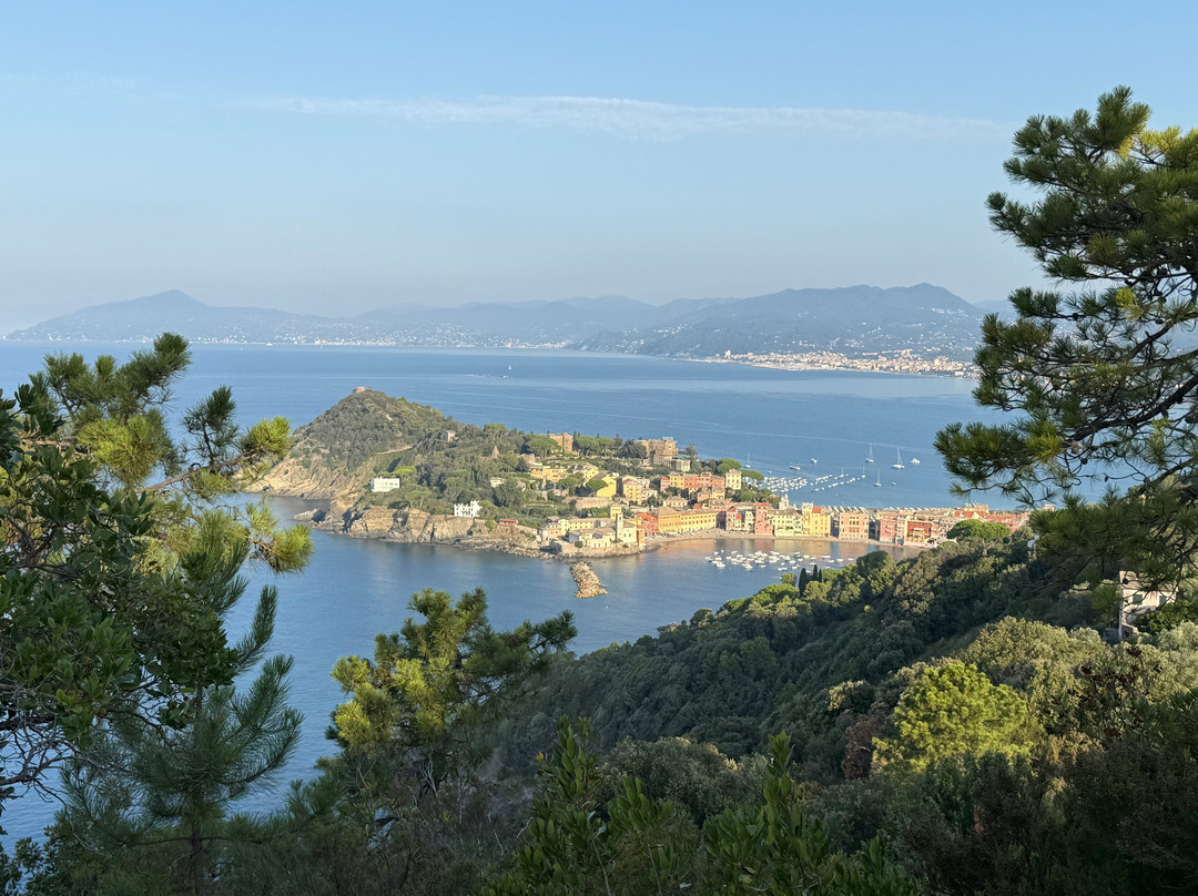 Sentiero per Punta Manara-东塞斯特里必去景点