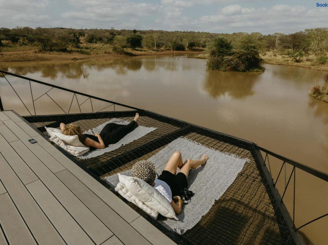 Sensiri Plains Safari Lodge