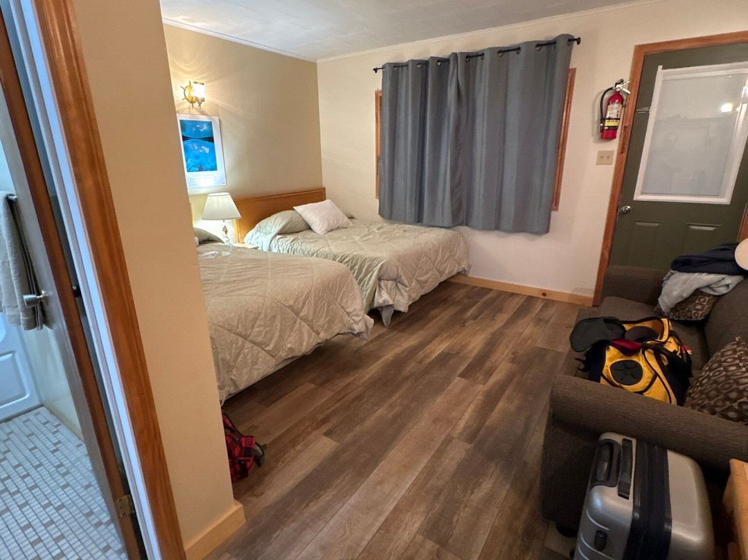 Clode Sound Motel and Restaurant主图
