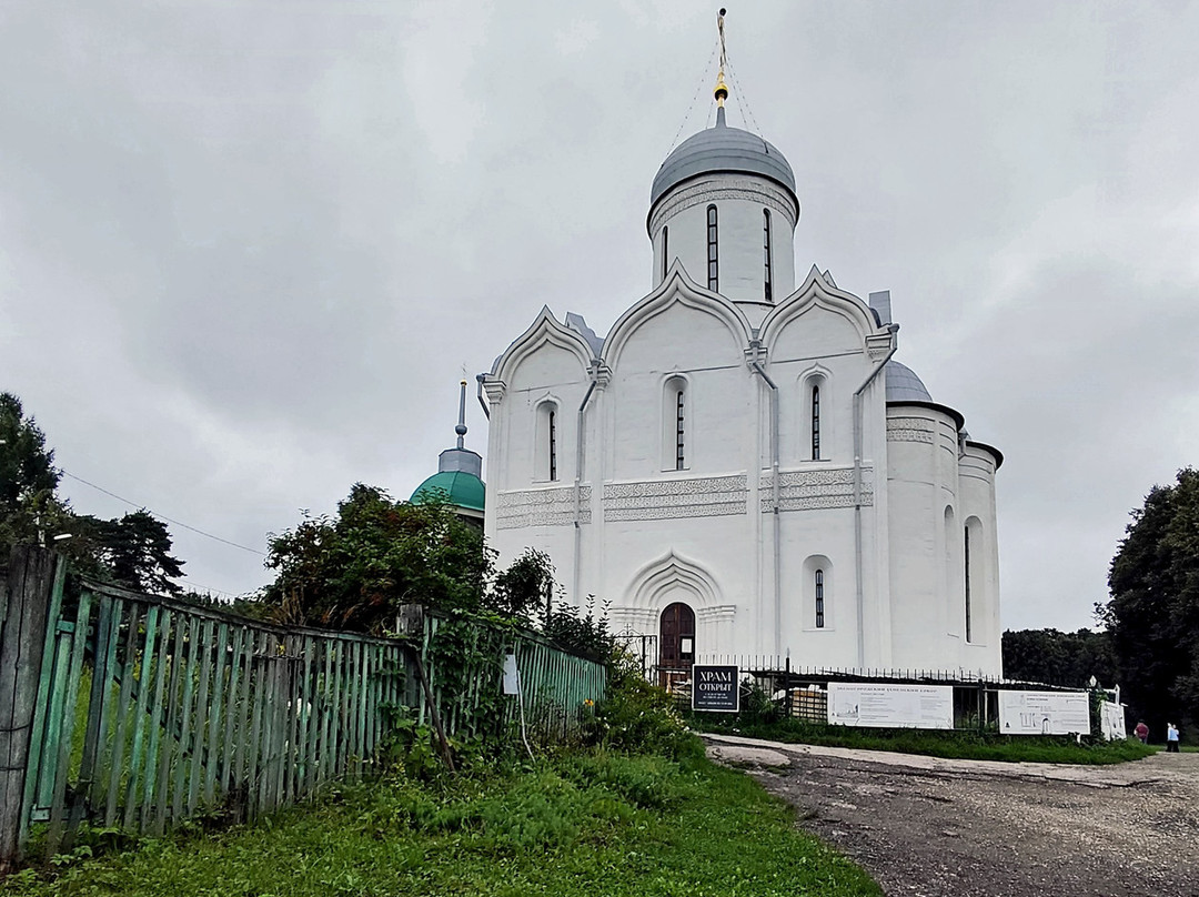 Cathedral of the Assumption of the Blessed Virgin-兹韦尼哥罗德必去景点