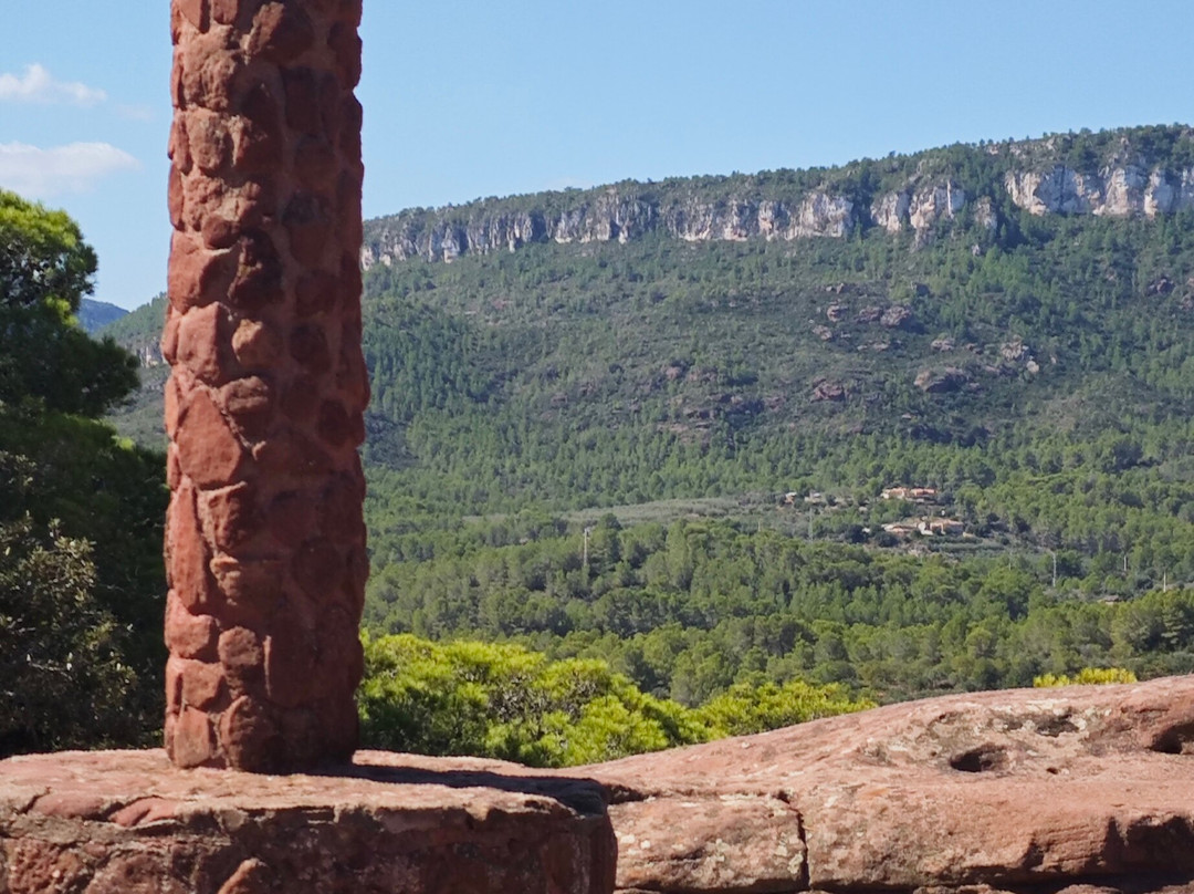 Ermita Mare de Deu de la Roca-Montroig必去景点