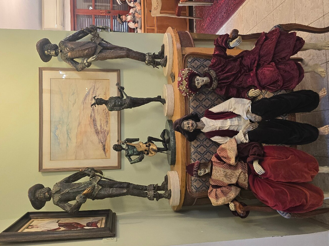 Fine Art & Doll Museum-Arad必去景点