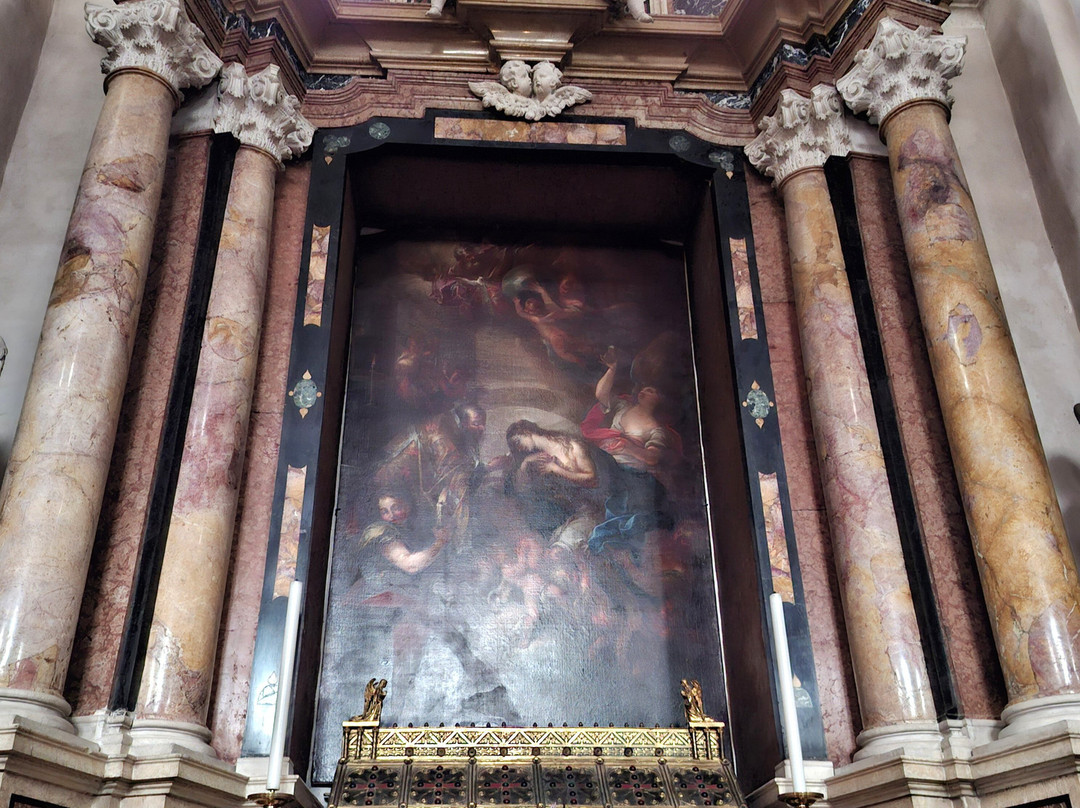 Chiesa Collegiata di Santa Maria Assunta-阿科必去景点