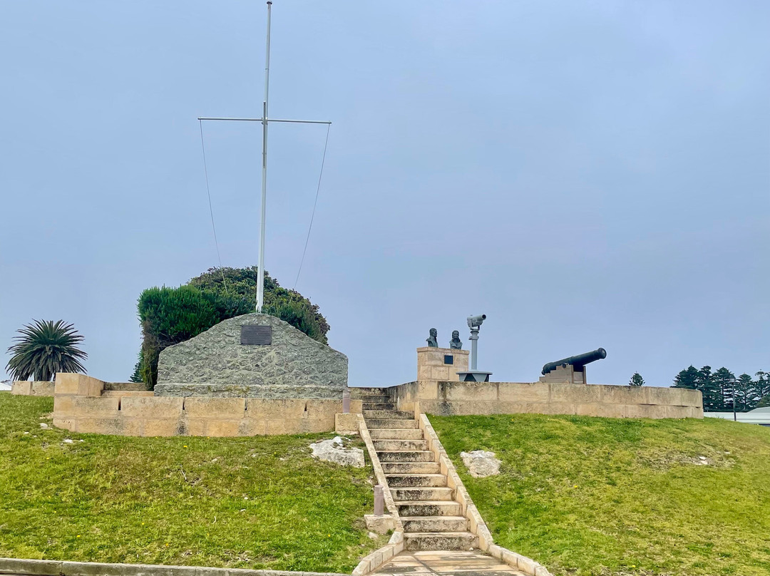 Robe Fishermen's Memorial-罗布必去景点