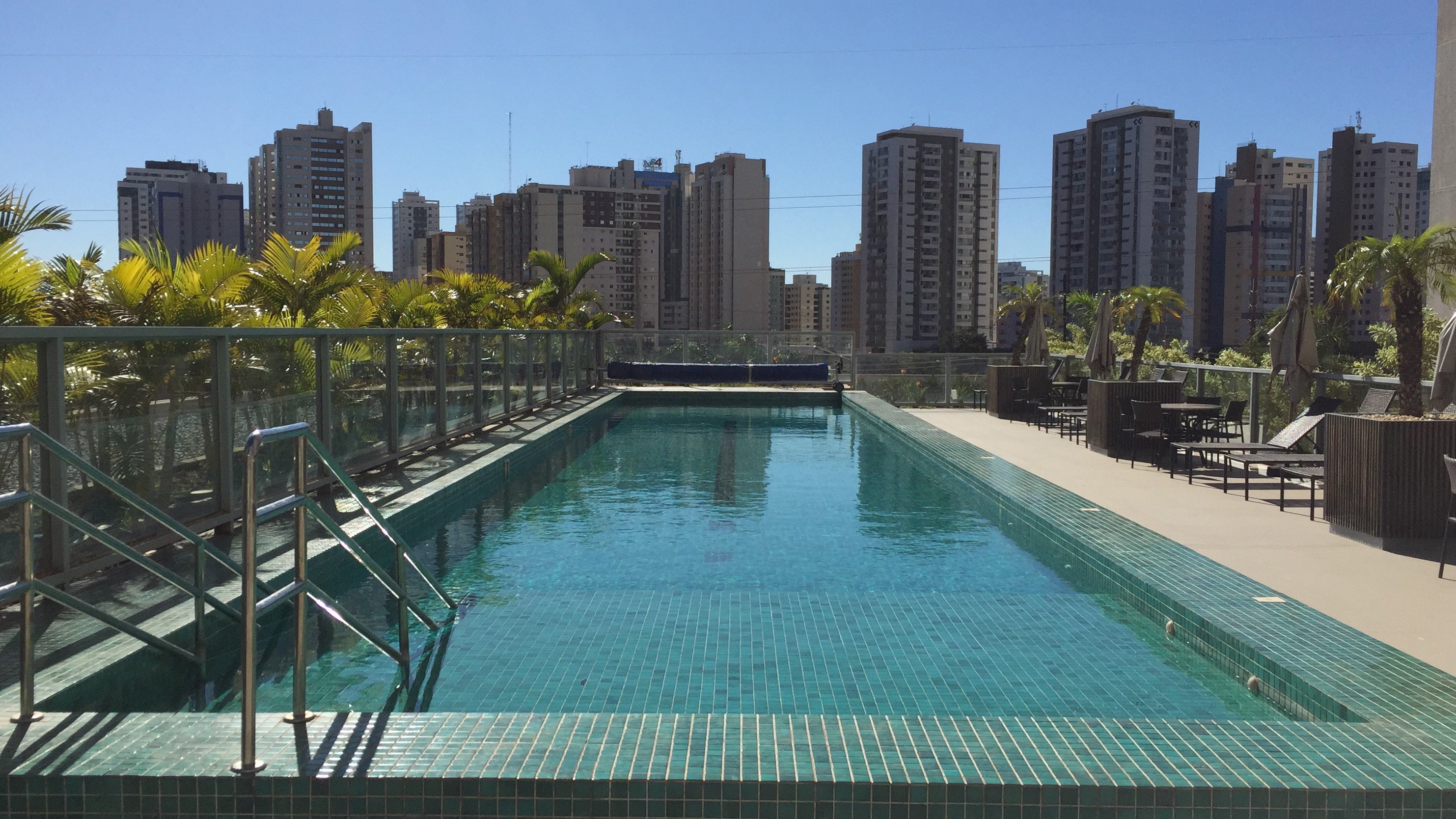 Hotel Intercity Brasilia Led Águas Claras-泳池