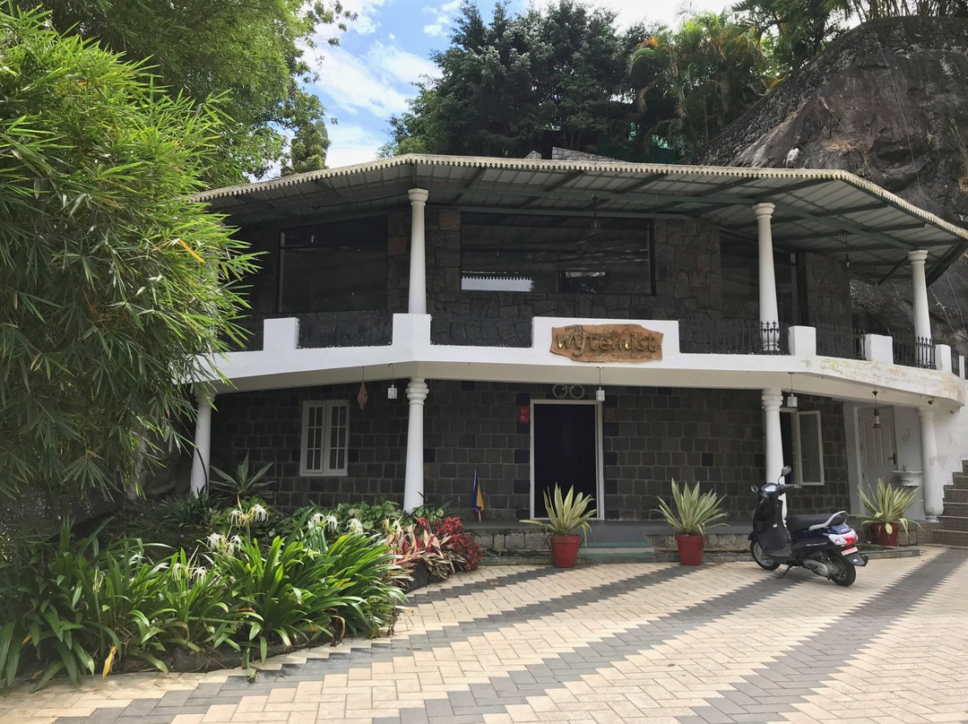 Wyte Mist Mountain Club