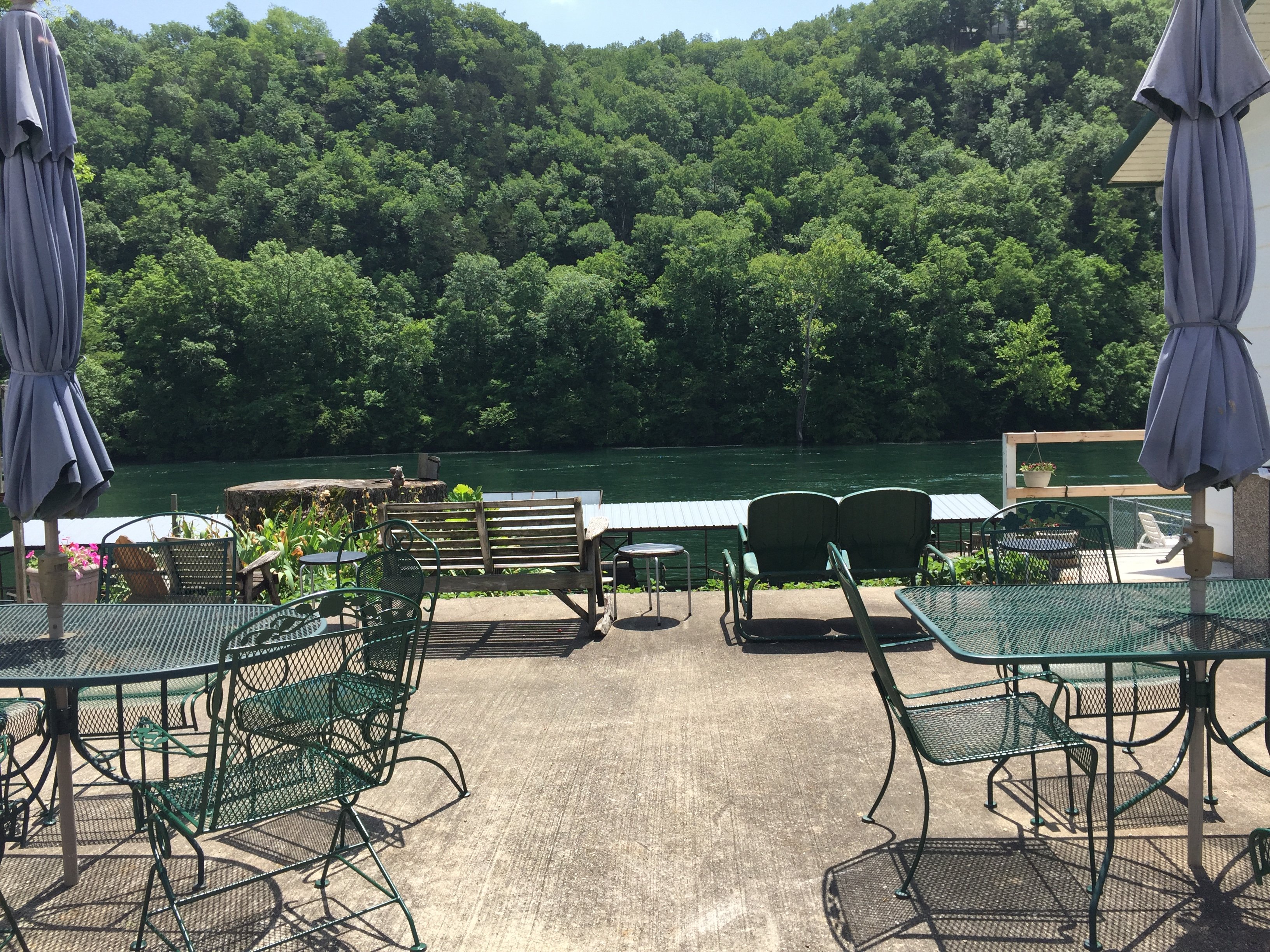 Ozark Trout Resort-官方