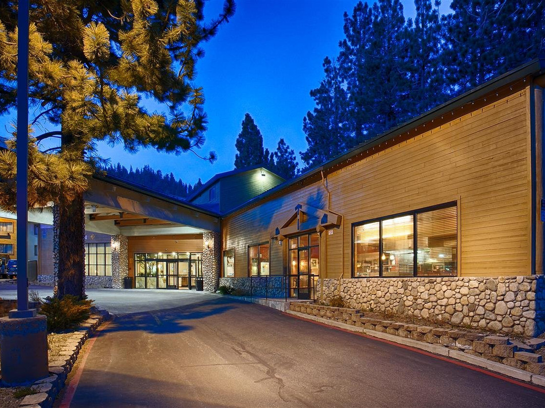 贝斯特韦斯特普拉斯高山酒店主图