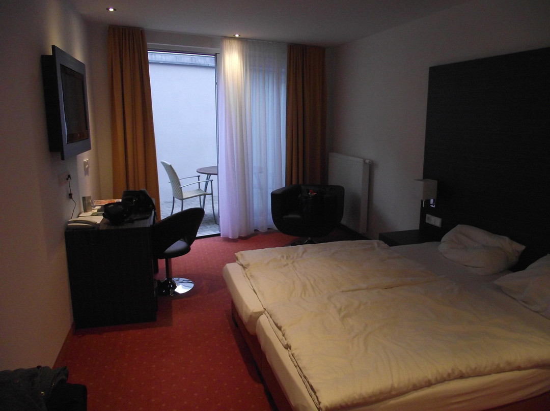 Hotel Zeppelin
