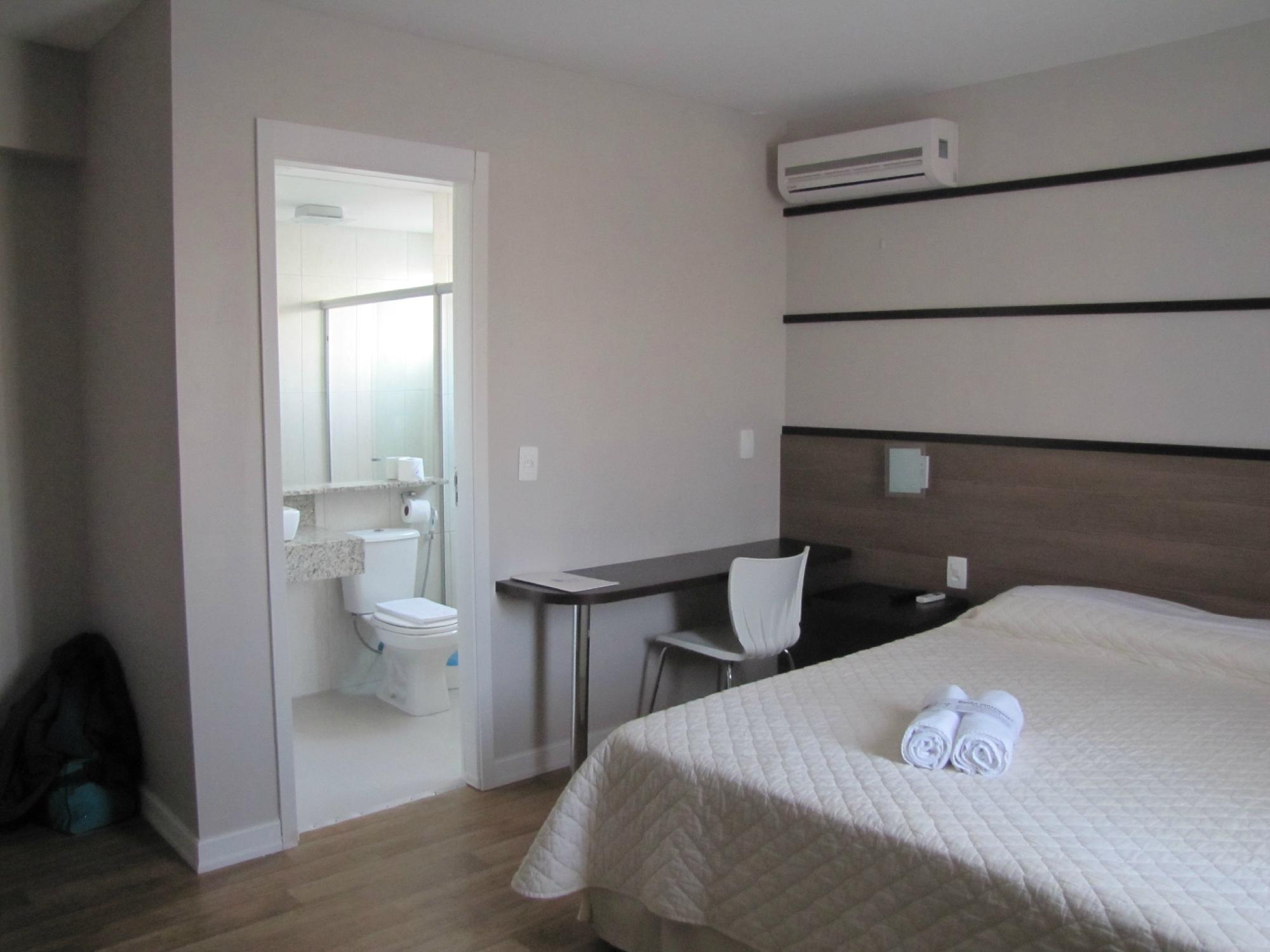Petry Plaza Hotel-客卧
