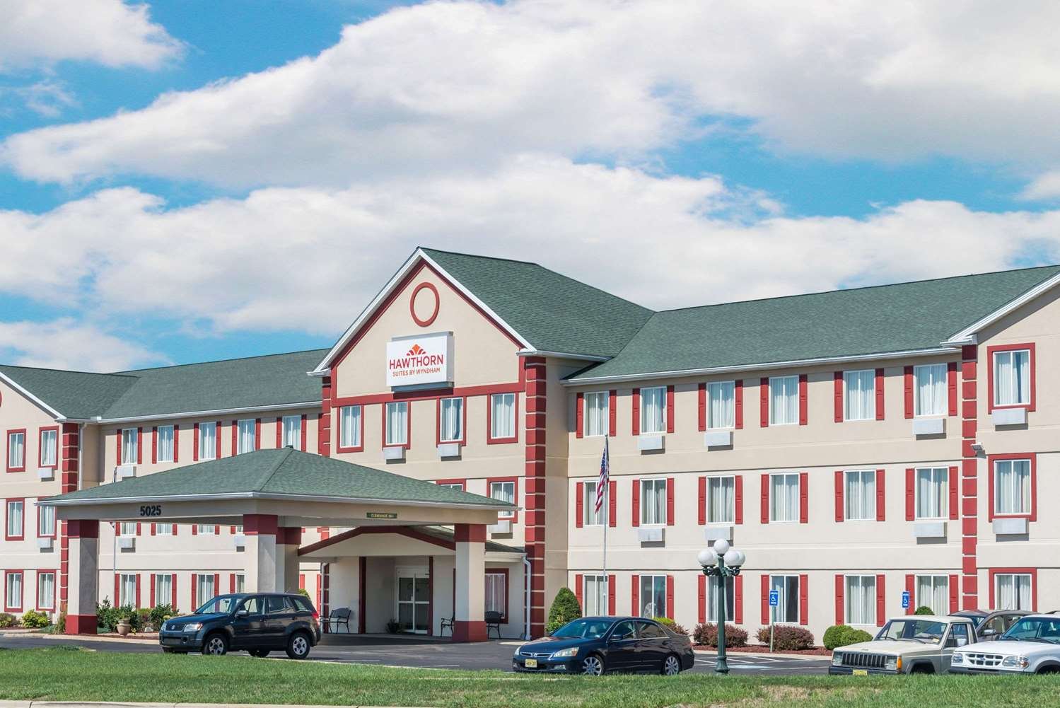 Hawthorn Suites by Wyndham Akron/Seville-官方