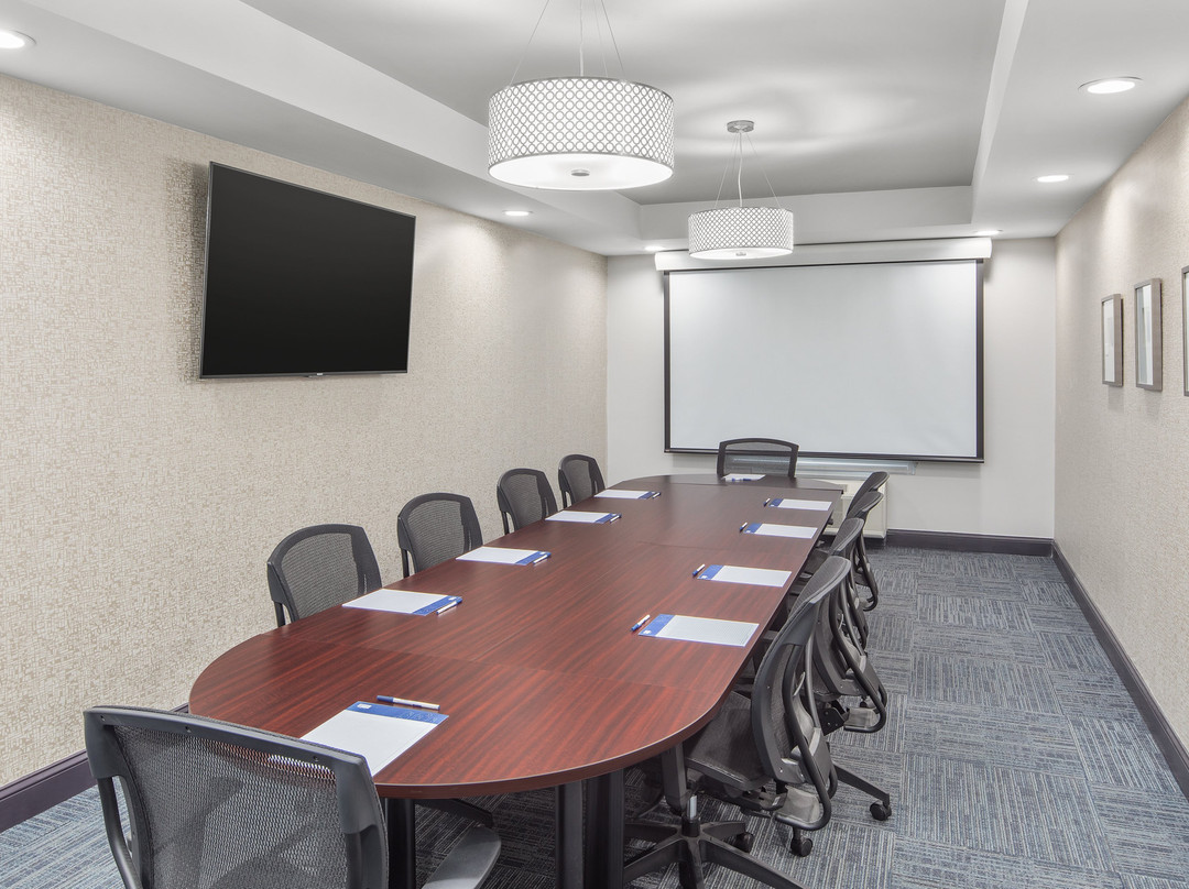 Holiday Inn Express & Suites Greenville-I-85 & Woodruff Rd