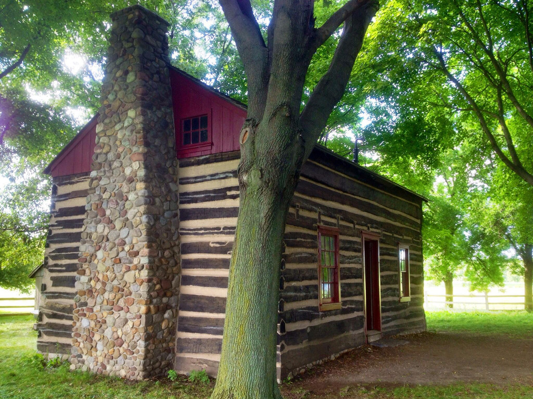 Peter Whitmer Log Home景点图片