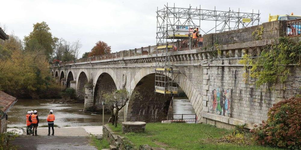 Pont Eugénie Desjobert De Saubusse景点图片