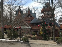 Landoll's Mohican Castle主图